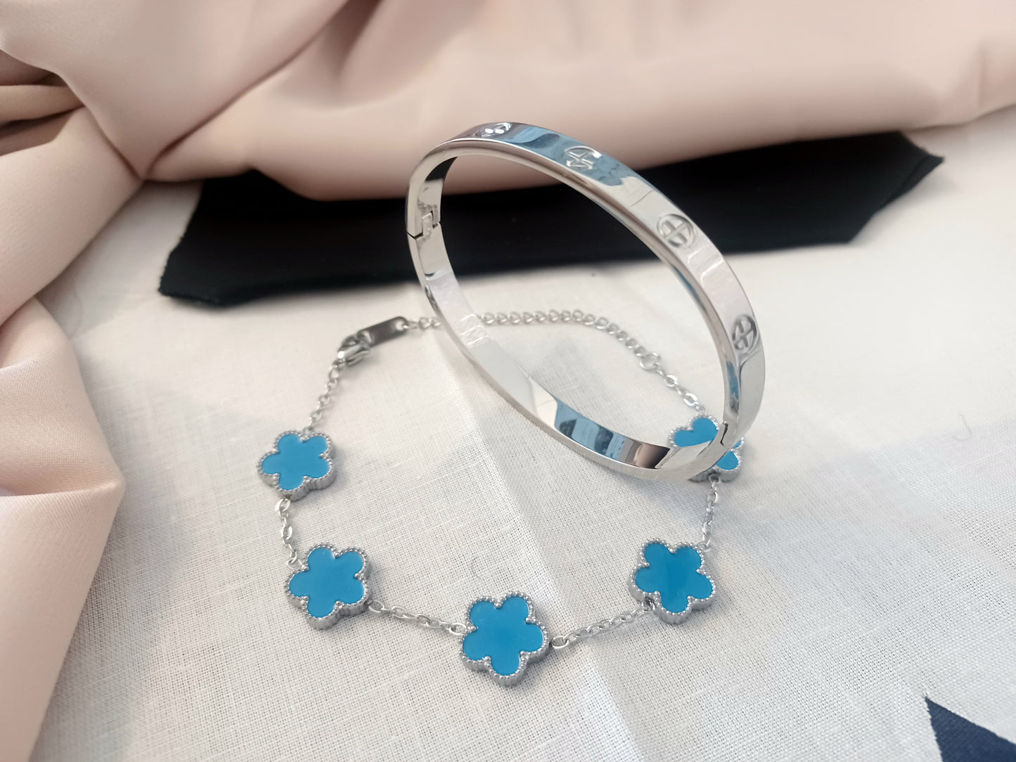 2Pcs Stackable Pearl Clover Cuff Bangle Bracelet Silver Black